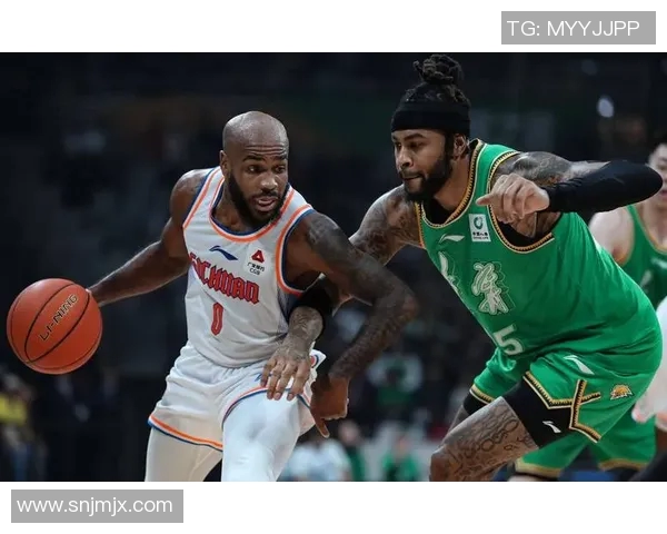 罗伯特-高登在CBA比赛中表现出色，带领球队连胜三场